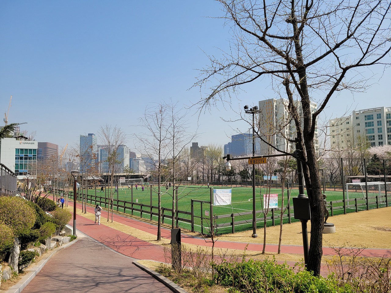 不仅在于个 不仅在于个